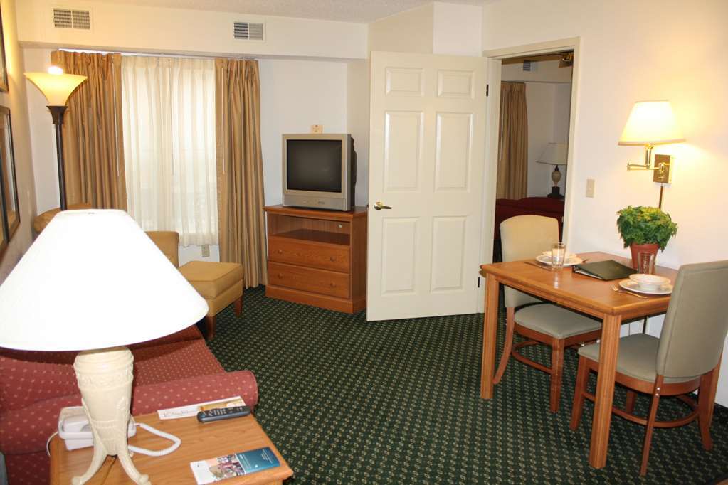 Homewood Suites By Hilton Dallas-Park Central Area Chambre photo